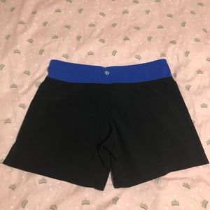 Lululemon shorts size 4